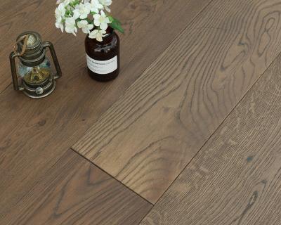 China Traditional Barrel Brush Tile Wood European Oak Parquet 14mm Engineered Soild Timber Timber Flooring for sale