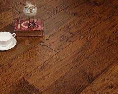 China Traditional Barrel Hickory Hardwood 400-1200 Mm Engineered Timber Timber Flooring for sale