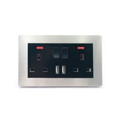 China Commercial/Industrial/Hospital/Stainless Steel 2 USB Panel 2 Strip 6 General Purpose Terminal With Indicator UK Standard Wall Switch Electrical Outlet for sale