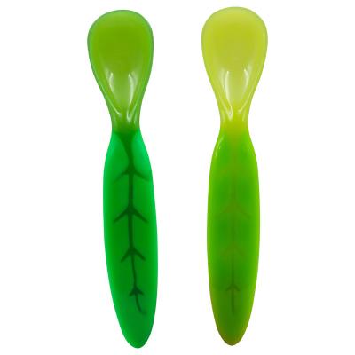 China BPA Free Custom Weaning Baby Factory Feeding Stage One Silicone Feeds Silicone Baby Green Spoon Spoons for sale