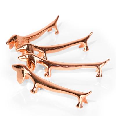 China 4Pcs/Set Europe Metal Dachshund Dog Chopstick Holder Zinc Alloy Creative Home Furnishing Decoration Tableware Chopstick Small for sale