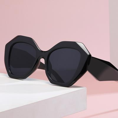 China Fashion women's sunglasses 2022 new irregular frame sunglasses ladies tend big frame sunglasses for sale