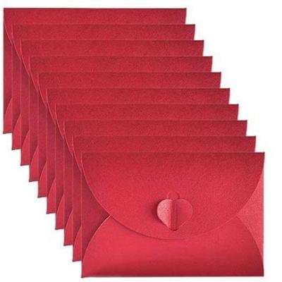 China Envelopes Mini Handmade Red Gold Gift Wrapping Paper Envelopes with Heart Clasp for Christmas for sale