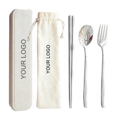 China Sustainable Metal Cutlery 18/10 Korean Flatware Spoon Chopsticks And Fork Cutlery Set With Portable Box for sale