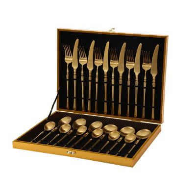 China 30% Sustainable Off High Quality Gold Flatware Sets, 24 Pcs Cutlery Sets With Gift Black Wooden Box for sale