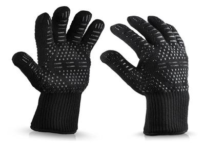 Chine Gants résistants à la chaleur noirs de travail, gants résistants à la chaleur de BBQ de silicone à vendre