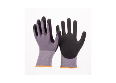 China Guantes cubiertos nitrilo inconsútil de nylon del trabajo del trazador de líneas, guantes del trabajo de la seguridad en venta