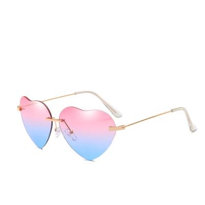 China Fashion Sunglasses Love Ocean Piece Heart Shape Sunglasses Women Luxury Sunglasses For Women for sale