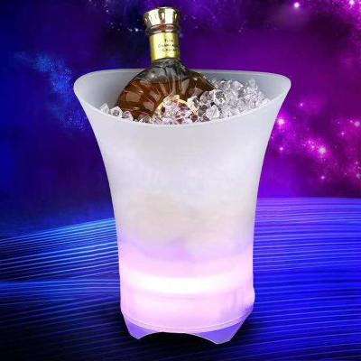 China 2021 Viable Best Selling 5 L Multicolor Water Resistance LED Ice Bucket For Bar Club Theme Restaurant Bar Beer Juice for sale