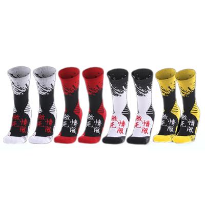 China Antibacterial basketball sockst non slip towel heated socks winter for sale