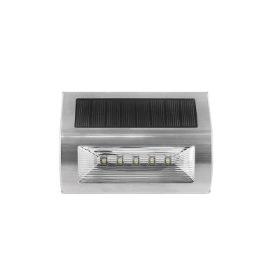 China IP65 Outdoor Solar Waterproof LANDSCAPE LED Wall Lights For Garden for sale