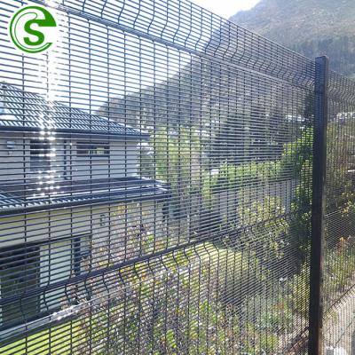 China Hot Selling Easily Assembled V Bend Clear Vu Anti Climb Barrier With Top Spikes for sale