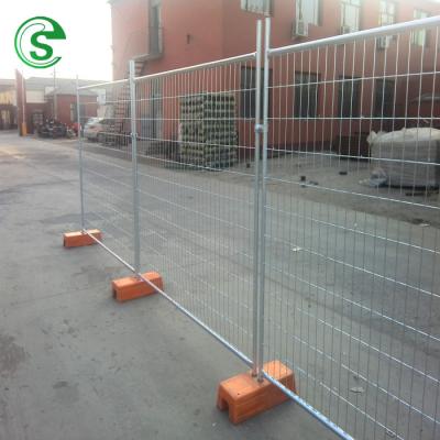 China China Easily Assembled Wholesale Goods Welded Recalled Check Barrier Canada Temporary Fence for sale