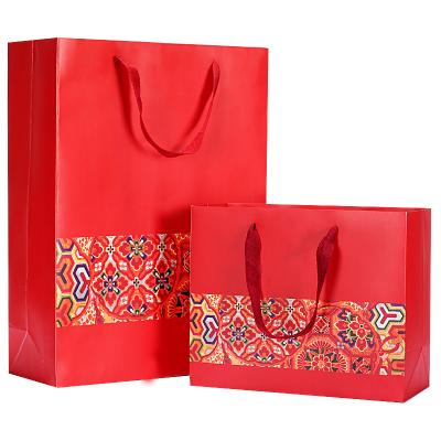 China 2019 Recyclable Chinese Style Paper Gift Bags For Festival Gifts for sale