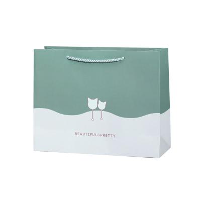 China 2019 Recyclable New Gift Paper Bag For Birthday Gift With Customized Logo for sale