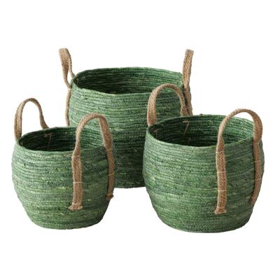 China Sustainable Country Home Decor Round 3-Piece Basket Set Woven Corn Husk Wicker for sale