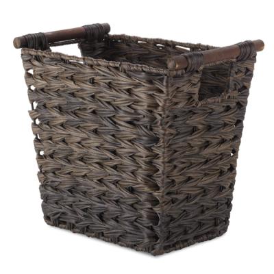 China Sustainable Small Woven Basket Trash Can, Customizable Trash Can With Wooden Handle for sale