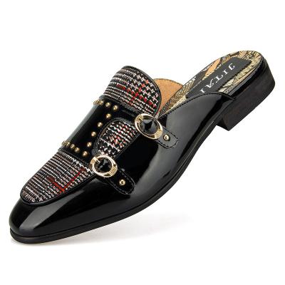 China Cushioning Mens Leather Buckle Slippers Leather Slip On Loafers Fashion Anti-Slip Sandals Slides For Men for sale