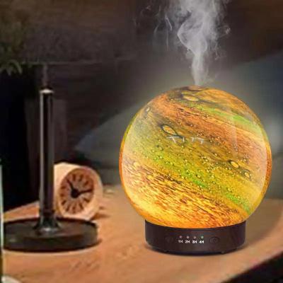 China 3D Planet Beautiful Design Siebenfarbiger Leichtaromastoff Glaskugel Dekoration Essential Oil Diffuser für den Home Desktop zu verkaufen