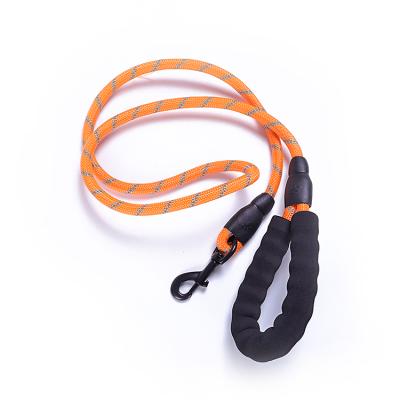 China Thoughtful Pet Leash Dog Leash With Water Bottle And Soft Handle From Ship's Factory Directly for sale