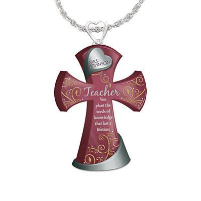 China CLASSIC Zinc Alloy Necklace Religious Cross Currency Women's Pendant Necklace for sale