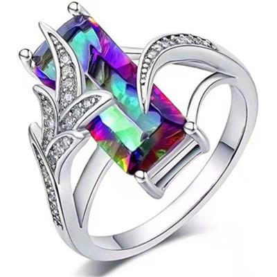 China Romantic Luxury Heterochrome Crystal Ring Geometry Gemstone Ring Square Ladies Ring for sale