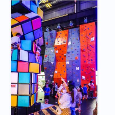 China 1-3 Artificial Climbing Wall Climbing Wall For Indoor Kids for sale