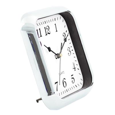 China Modern Home Decorative Hot Selling Simple Design Gift Square Plastic Table Clock for sale