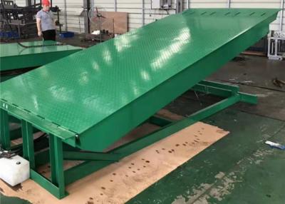 China Tailored 800mm Telescopic Lip Length Stationary Hydraulic Dock Levelers For Cold Warehouse for sale