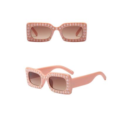 China Trendy Fashion Sunglasses New Rhinestone Shaped Multi Colors Girls Kids Sunglasses Fashion Kids Sun Glasses for sale