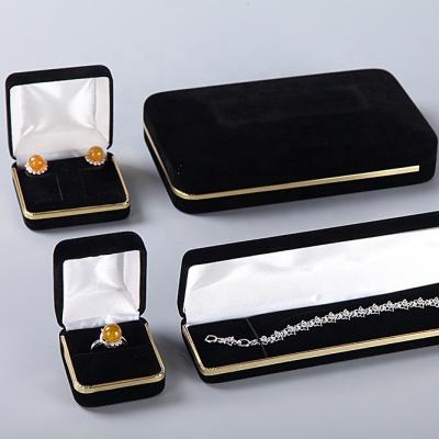 China Custom Fashionable Factory Logo Packaging Gift Box Gold Rim Velvet Jewelry Box Set Wedding Ring Earring Stud Necklace Pendant Box for sale