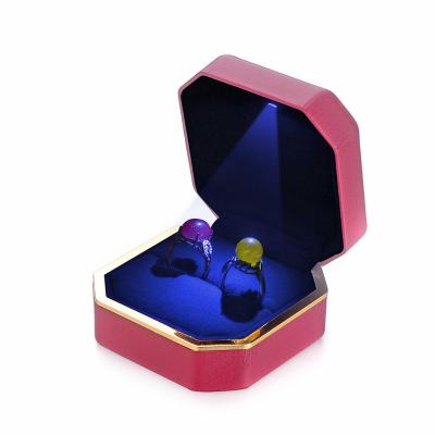 China Jewelry Display Factory Hot Sale Gold Supplier Packaging Custom Logo Led Light Leather Jewelry Packaging Box Ring Gift Box Jewelery Box for sale