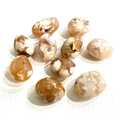 China Europe Wholesale Price Crafts Mixed Crystal Tumbled Stone Cherry Blossom Natural Folk Agate Stone Healing Crystals for sale