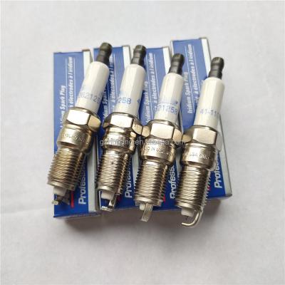 China Auto Engine Iridium Ignition Spark Plug 41-110 12621258 Spark Plugs For Chevrolet Camaro Silverado Cadillac Escalade GMC Hummer Standard for sale