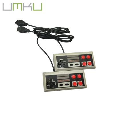 China Classic 13x10x4.5CM Built-In 600 Games Console Family Game Retro Handheld Player for sale