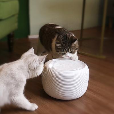 China Automatic Cat Water Drinking Station With LED Light USB Cable Water Fountain Replaceable Filtration Automatic Pet Water Fountain for sale