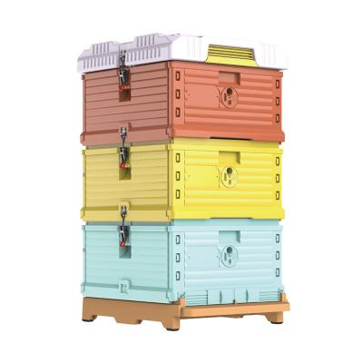 China Multi Colors Bee Farms Hive Box Plastic Bottom Plastic Honey For Bee Hives for sale