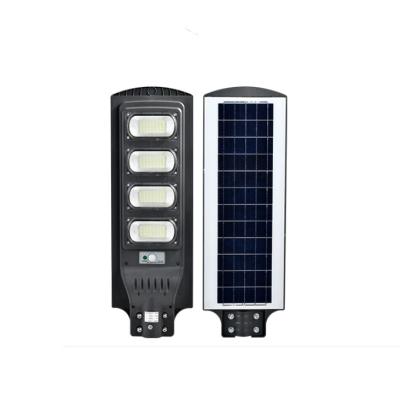 China Wholesale High Quality Easy Installation 2022 20ft 25ft 30ft Pole 100w 200w 300w Lamp Post Solar Street Light Manufacturer for sale