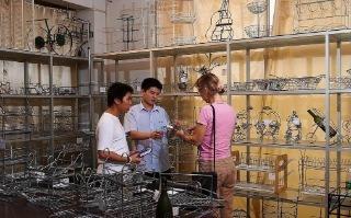 Verified China supplier - Guangzhou Caizhu Hardware Handicraft Article Factory