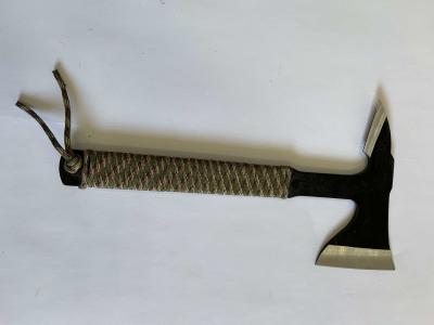 China HRC 50 Multi Purpose Survival Axe Rustproof 10 Inch Durable With Sharp Head for sale