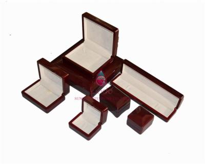 China High Glossy Lacquring Sterling Silver Wooden Jewelry Packaging 925 Jewelry Box for sale