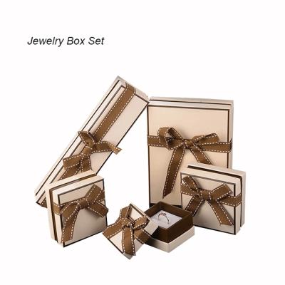 China For Jewelry Packaging Bowknot Cardboard Gift Package Recycled Paper Jewelry Boxes for sale