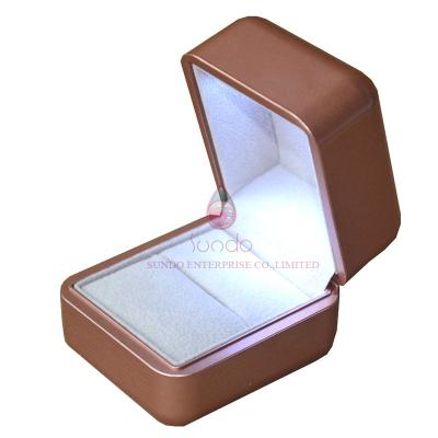 China Plastic Jewelry Packaging Ring Box Customized Jewelry Packaging Factory With Light for sale