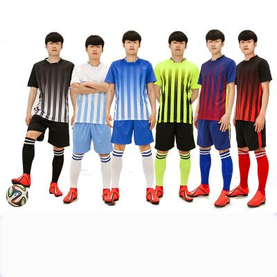 China 2019 New Custom Men Adult Personality Multicolor Soccer Jersey Set for sale