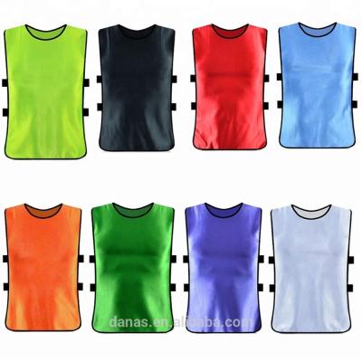 China Custom design breathable mesh quick dry football training vest for adult and youth soccer bibs for sale