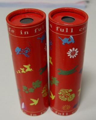 China Doppel-Tube Mini Rot starren Pappe / Papier Kaleidoskop für Promotion Werbung zu verkaufen