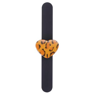 China Professional Beauty Hair Salon Hairdressing Wrist Leopard Print Suction Picker Magnet Wristwatch with Steel Hairpin Suction Hairpin Clip for sale