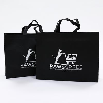 China 100% Recyclable Custom Black Nonwoven Fabric Tote Bag Promotional Shopping Bag for sale