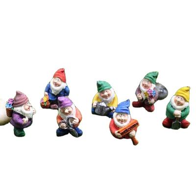 China Handmade Miniature Garden Gnomes Sets Resin Elf Mini Fairy Seven Dwarfs Statue Decor for Fairy Gardens ornaments bonsai accessories for sale