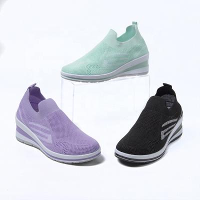 China CUSHIONING factory price step up wholesale women sports shoes sneakers for girls women shoes for sale